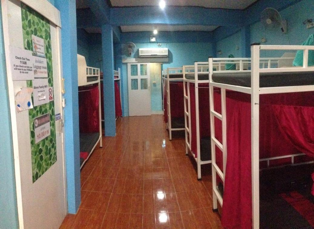 Rehab Hostel Phi Phi Islands Esterno foto